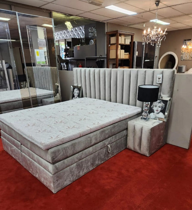 Luxe Boxspring Bed | Lichtgrijs Velvet met Extra Hoog Hoofdbord